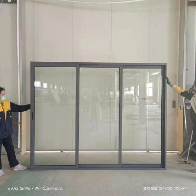 China Puertas corredizas de aluminio de vidrio templado personalizables para casas ahorrando espacio en venta