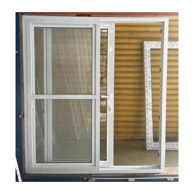 Chine Prix d'usine PVC blanc UPVC porte coulissante de patio extérieur avec moustiquaire à vendre