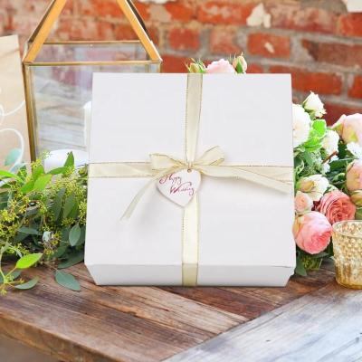 China Wedding Wholesale White Luxury Paper Flower Bridesmaid Gift Box Empty Gift Box Cardboard Packaging Gift Box With Lids Ribbon for sale