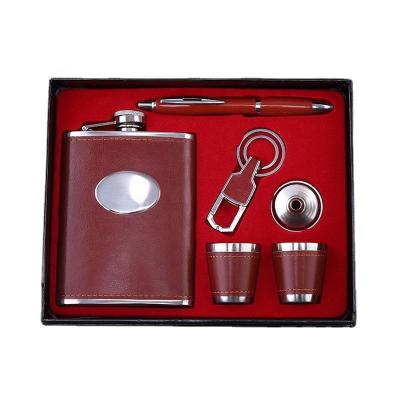 China Wholesale Eco-friendly 78BOT NEW 8oz Leak Proof Stainless Steel Hip Flask Jug Flask With Funnel And Pen Suit Signature Luxury Classic Flask for sale