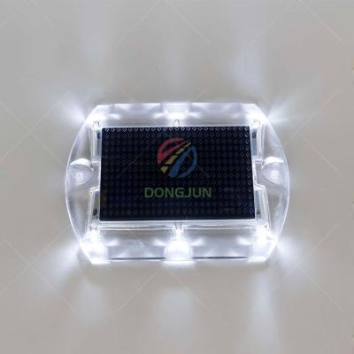 China Ultra-thin Blue Red Led Solar Road Markers Waterproof Platform PC Walkway Light Cat Eyes Vial Outdoor Price Solar Stud for sale