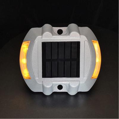 China Cast Aluminum Road Stud Beacon Solar Waterproof Led Deck Dock Lights Road Spike for sale