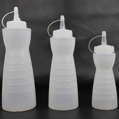 China 8oz/12oz/16oz/24oz/32oz Food Sauce Squeeze Bottles Cheap Plastic Squeeze Sauce Bottles for sale