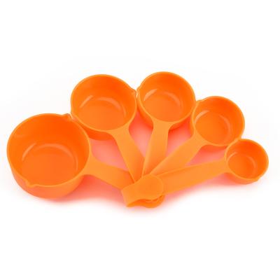 China Kitchen Family Restaurant Measuring Cup and Spoon Set High Quality Plastic Stackable Plastic Measuring Cup for sale