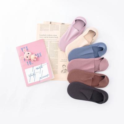 China Breathable autumn and winter plus warm velor thick silicone non-slip invisible socks ladies and deodorant socks floor bumps no exposure for sale