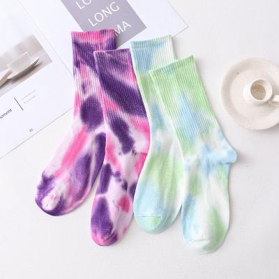 China Sporty autumn and winter new tie-dye street personality skateboard socks tide socks graffiti couples cotton tube women's socks for sale