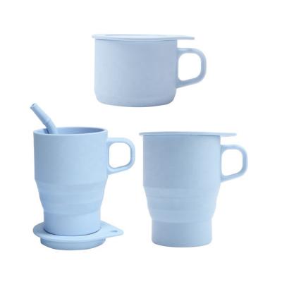 China Popular Viable Style Folding Water Mug With Lid And Straw Creative High End Coffee Cup Silicone Cup for sale