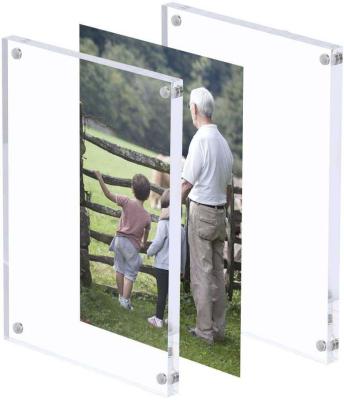 China Durable Eco - Friendly Acrylic Photo Frame Customized Decorative Photo Frame for sale