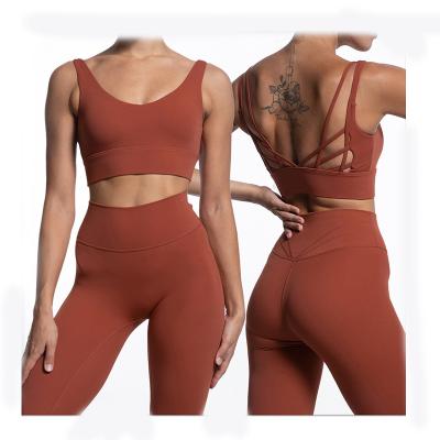 China Two-Piece Gym Clothing Set Women Yoga Women Fitness Gym Wear Set Breathable Seamless Bra Leggings Leggings for sale