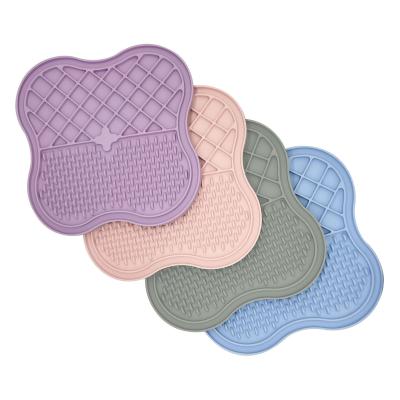 China Sustainable Customize Dog Lick Mat  Food Pad for Dogs Cats Food Feeder Bowl Dog Snuffle Mat for sale