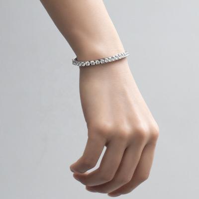 China CLASSIC Custom 925 Sterling Silver Diamond VVS Moissanite Tennis Bracelet Women for sale