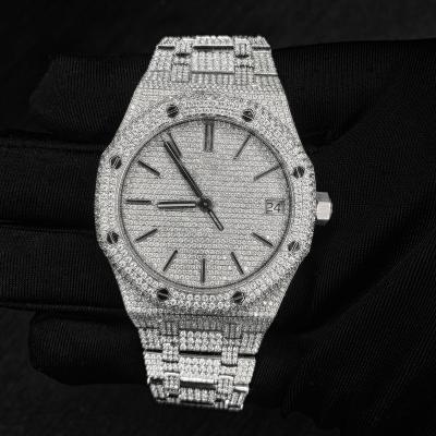 China Luxury mens jewelry hip hop auto date baton dial vvs diamonds watch iced out moissanite watches for sale