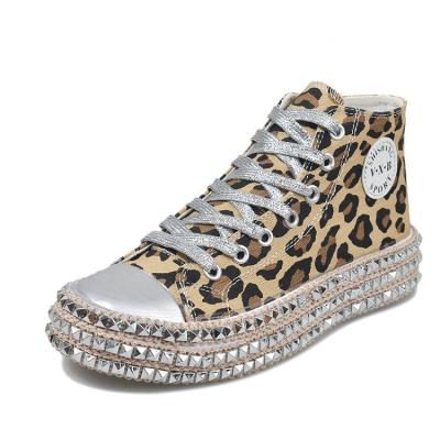 China 2022 fashion high top women's tn shoes high top women's shoes large size low top trend rivet leopard print canvas for sale