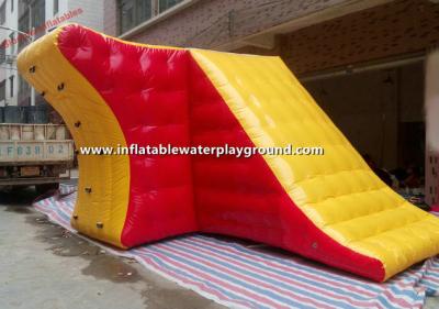 China Juegos inflables modificados para requisitos particulares del agua para los parques del agua, torre inflable de la gota en venta