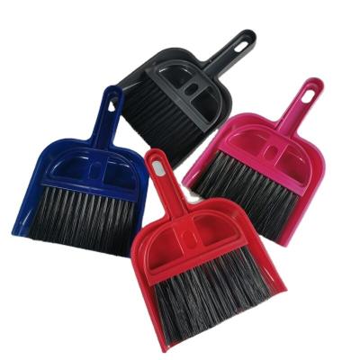 China Viable Mini Plastic Brush Set Dustpan Keyboard Sweep Cheap Durable Office Hot Selling Tools Household Easy Cleaning Kitchen for sale