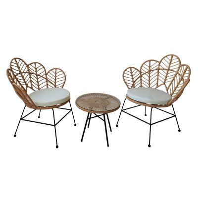 China Modern Hot Sale High Quality Peacock Outdoor Chair Furniture Set Two Chairs And Three Piece End Table for sale