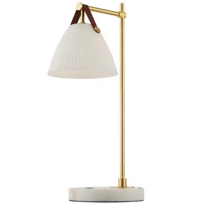 China Lighting Works Modern And Contemporary Table Lamp Metal Based For Home Decoration for sale