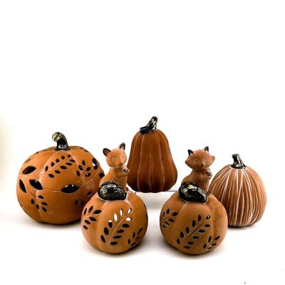 China Eco - Friendly Red Clay Pumpkin Decor With Led Light Terracotta Harvest Decoration Fox Shape for sale