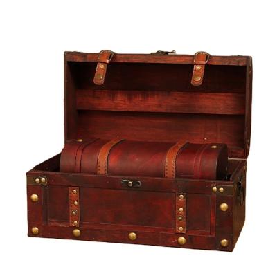 China Anti Rust Vintage Brown Leather Chest With Leather Straps for sale