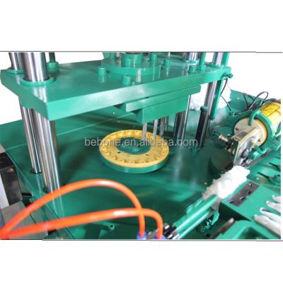 China machinery & Magic Material 360 Rotation Broom Broom Header Making Machine for sale