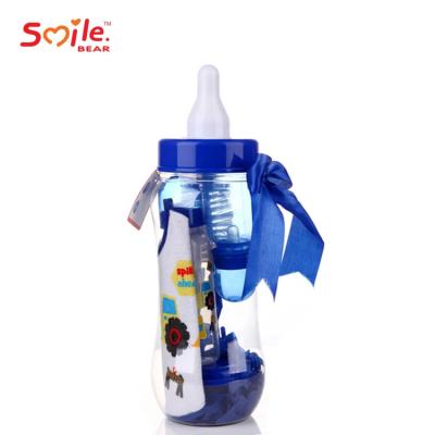 China newborn baby gift set with bottle brush baby bib snack cup zu verkaufen