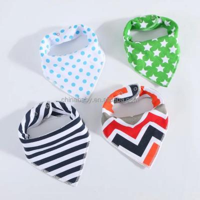 中国 Hot Sales High Quality Triangle 100% Organic Cotton Bandana Baby Bib 販売のため