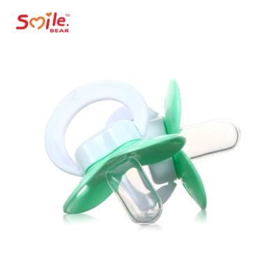 中国 Natural Rubber Silicone Nipple Pacifier Funny Soother Babies Pacifier 販売のため