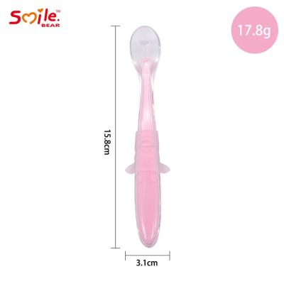 中国 Training Infant Feeding Spoon BPA Free Silicone Baby Spoon Food Grade 販売のため