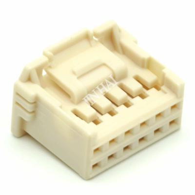 China 12 Hole Automotive Female Tailgate To Floor Connector 501646-1200 for sale