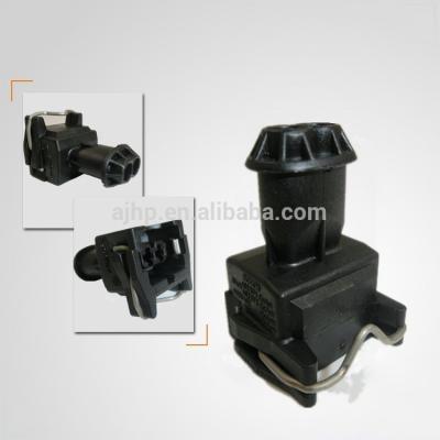 China 2 Pin B O S C H Automotive Plastic Auto Electrical Outlets 402571 Plugs for sale