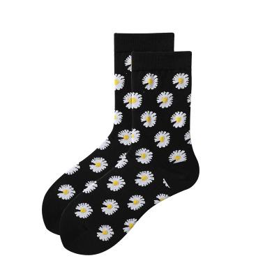 China 2020 New Pure Black Crew Cotton Embroidered Small Daisy Sporty Floral Socks Tube Socks For Teens for sale