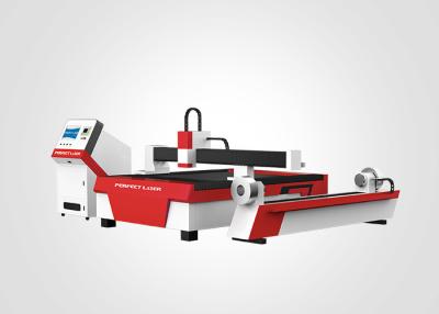 Cina 2000w Double Table Auto Chuck Laser Cutter per tubo di acciaio tubo di metallo lamiera piatta 3015 Cnc Fiber Laser Cutting Machine in vendita