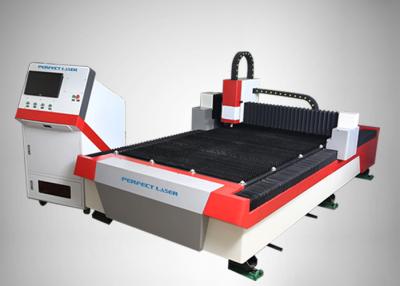 China 3000 x 1500 mm fiberlasersnijsysteem voor zacht staal, koolstofstaal Te koop