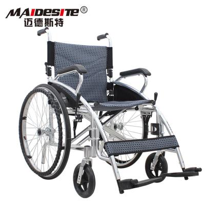 China Elderly 2018 best selling lightweight folding manual wheelchairs for sale for sale