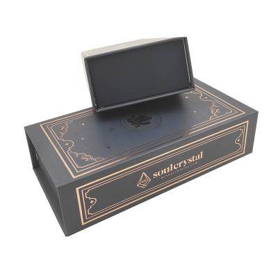 China Custom Logo Folding Cardboard Recyclable Packaging Paper Card Recyclable UV Gift Box Printing Packaging Gift Paper Box for sale