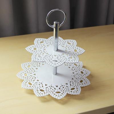 China European Style Metal Cup Cake Stand Wholesale White Wedding Stand Viable for sale