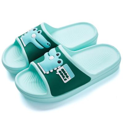 China Lightweight Summer Kids Slippers for Boys Girls Beach Non-slip Sandals Baby Room Slippers Kids Bathroom Shoes for sale