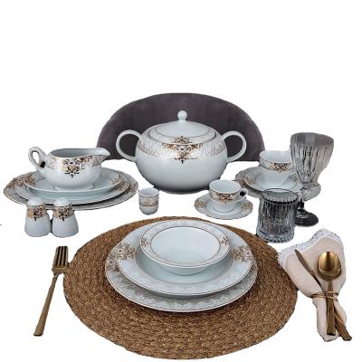 China Sustainable porcelain set! 62 Pcs Dinnerware Set Turkish Porcelain , Dinner Set With GOLD Design for sale