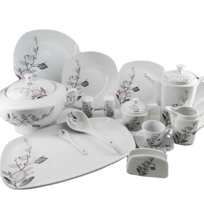 China Disposable Germany Style 62pcs Porcelain Square Dinnerware Set , Germany Fine Bone China Dinner Set With Design for sale