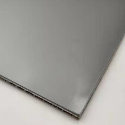 Chine Plat en aluminium noir 2400x2800mm de nid d'abeilles pour le panneau arrière du laser TV à vendre