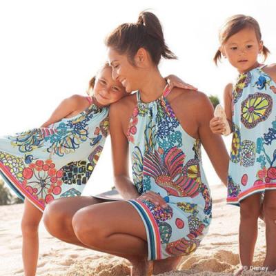 China 2019 Popular Anti-static Matching Outfits Family Mom and Daughter Beach Casual Matching Dresses for sale