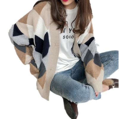 China Anti-wrinkle Women's Cardigan Fashion Geometric Pattern Knitted Sweater Fashion Long Sleeve Sweater Coat for sale