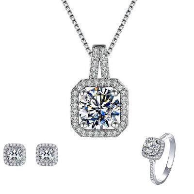 China Trendy Custom Made High Quality Elegant White Gold Diamond Earrings Fashion Pendant Set for sale