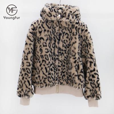 China Real Lamb Fur Coats Autumn And Winter Outerwear Lapel Shearling Collar Woman Leopard Fur Coat Breathable Leather Women's Jackets For Female for sale