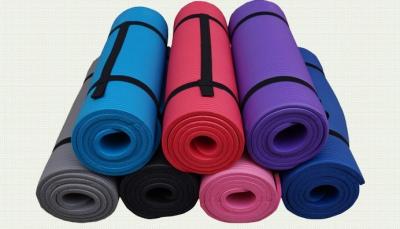 China Pilates de espesor extra NBR Yogas con correa en venta