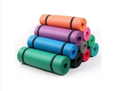 China 1 1/2 pulgadas de espesor extra de alta densidad NBR Exercise Yoga Mat con correas de soporte en venta