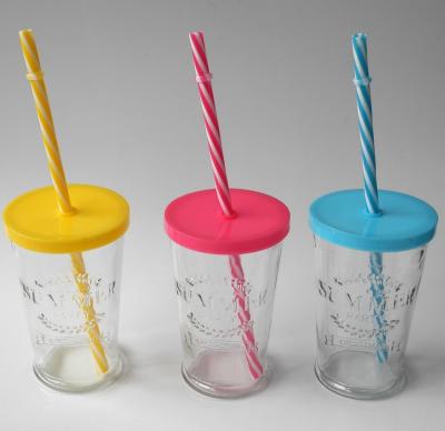 China Customized Sustainable Drinking Empty Bottle Wide Mouth Round Tumbler Mug Mason Jars Glass Straw With Lid Handle for sale