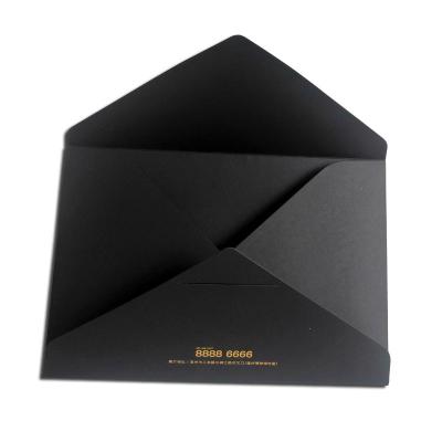 China Custom Gift Envelope Luxury Gold Foil Black Logo Cardboard Envelope Hotel Key Card Envelopes for sale