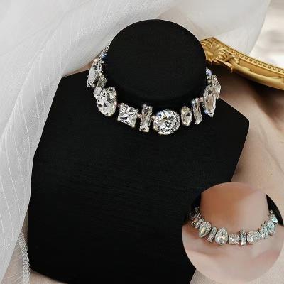 China Statements Crystal Choker Necklaces Geometric Luxury Elegant Jewelry Gifts For Women Water Drop Clavicle Chain Necklaces for sale