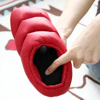 China The warm ultra-light duck of lightweight indoor slippers low-top feather booties slippers for man women wholesale for sale